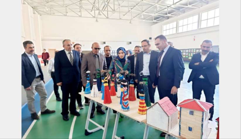 Okullarda yılsonu resim sergisi heyecanı