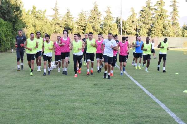 Yeşil-siyahlı takımda antrenman çalışmaları devam ediyor 