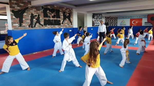 Başkan Şahin 'Geleceğin şampiyonlarını yetiştiriyoruz'