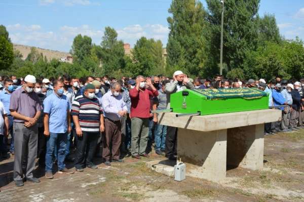 Organ nakli yapılan belediye başkanın oğlu hayata tutunamadı 