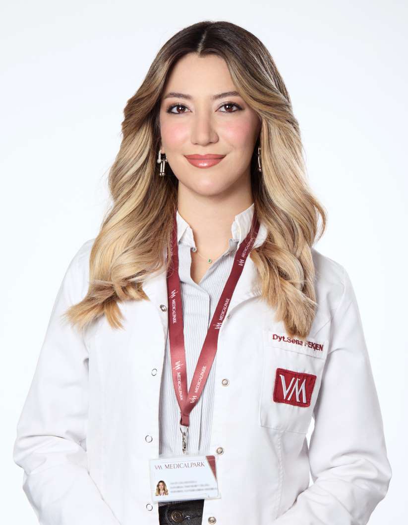 Sade yağın faydaları konusunda bilgilendirmede bulunan Diyetisyen Sena Pekşen, “Orta zincirli yağ asitleri içeren sade yağ, hızlı enerji sağlamanın y