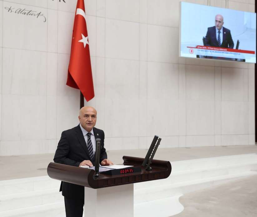 İYİ Parti’li Erhan Usta: “Barış adı altında bölücülük yapılıyor, Türk devleti tehdit ediliyor”