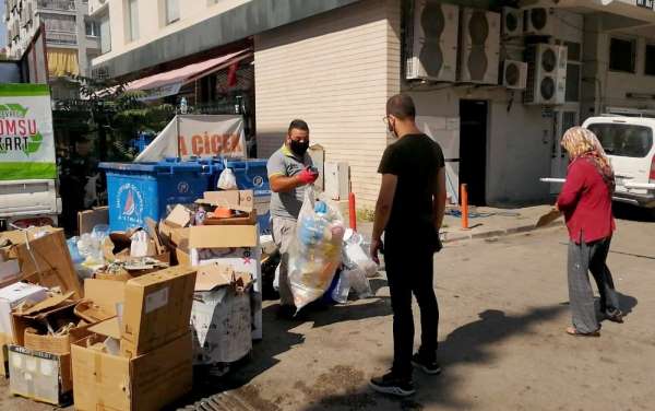 Çevreci Komşu Kart kazandırıyor 