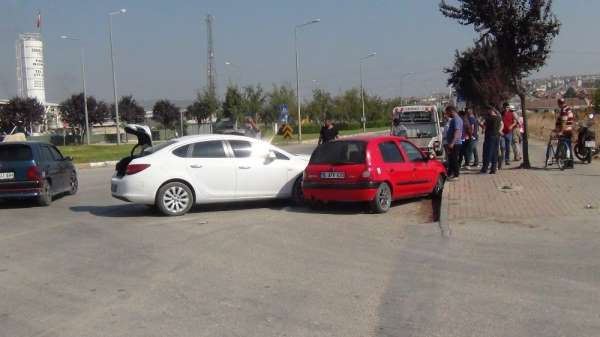 Bursa'da kaza: 2 yaralı 