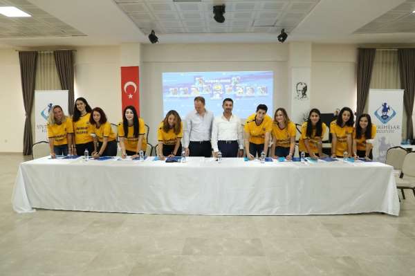Sivrihisar'da imza şov 