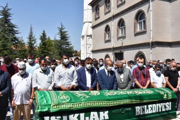 Başkan Özağıl, trafik kazalarında 11 yıl ara ile iki evlat acısı birden yaşadı 