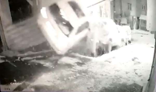 (Özel) İstanbul'da film sahnelerini aratmayan kaza kamerada