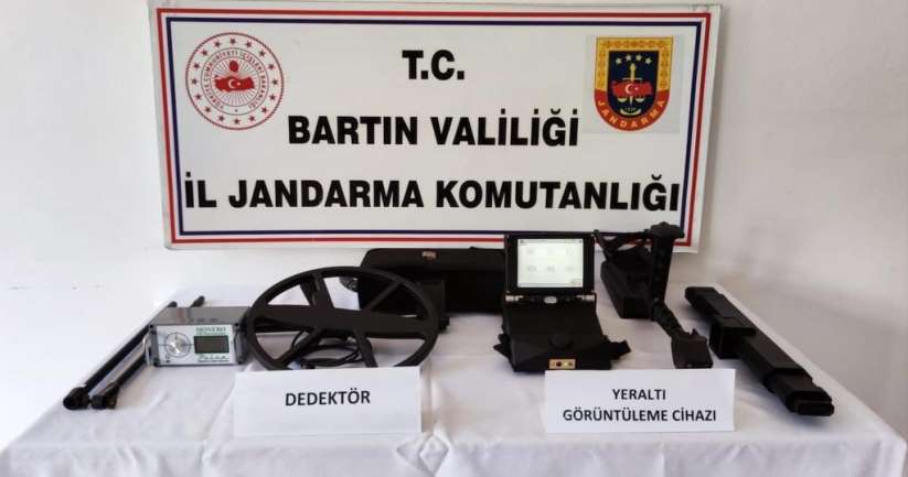 Yeraltı görüntüleme cihazıyla kaçak kazı yapan 10 şüpheli yakalandı