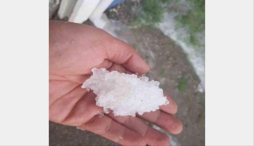 Alaca'da sağanak ve dolu hayatı olumsuz etkiledi