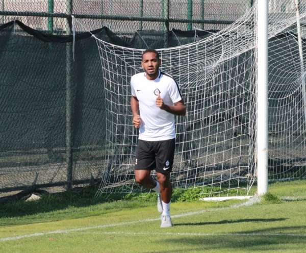 Altay, William de Amorim'i kadrosuna kattı 
