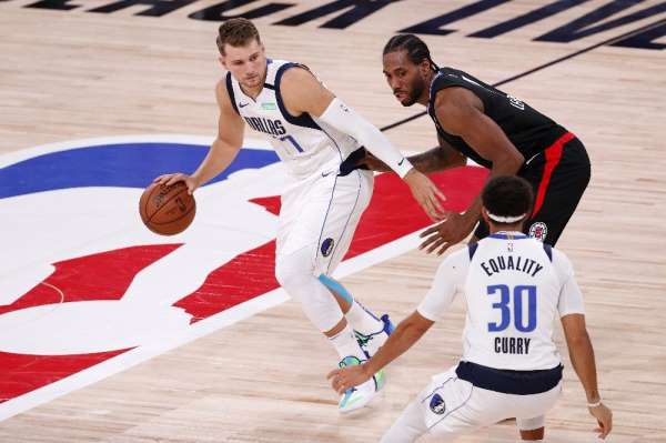 Dallas, LA Clippers karşısında seriyi eşitledi 