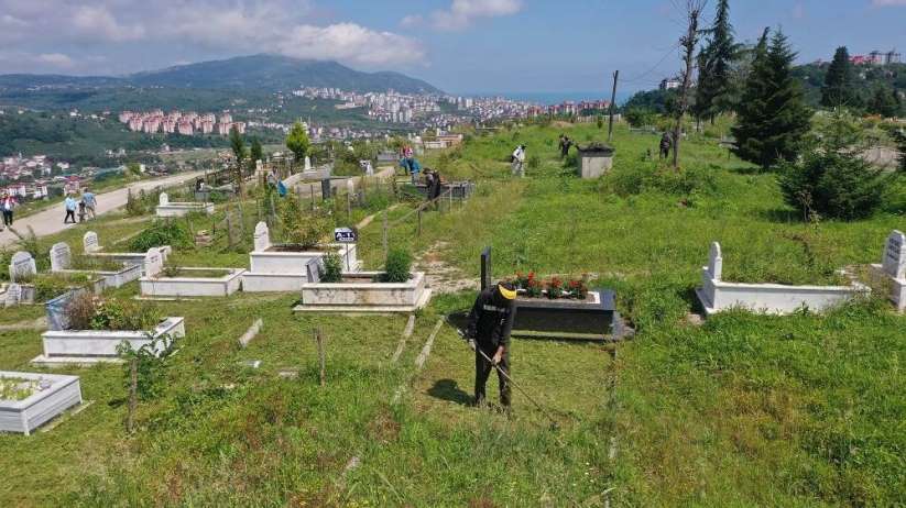 Ordu'da mezarlıklarda bayram temizliği artırıldı