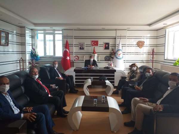 AK Parti heyeti Başkan Arif Teke'yi ziyaret etti 