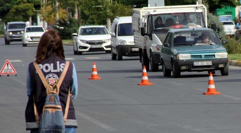 Bayburt'ta trafiğe kayıtlı araç sayısı nisan ayı sonu itibarıyla 16 bin 657 oldu