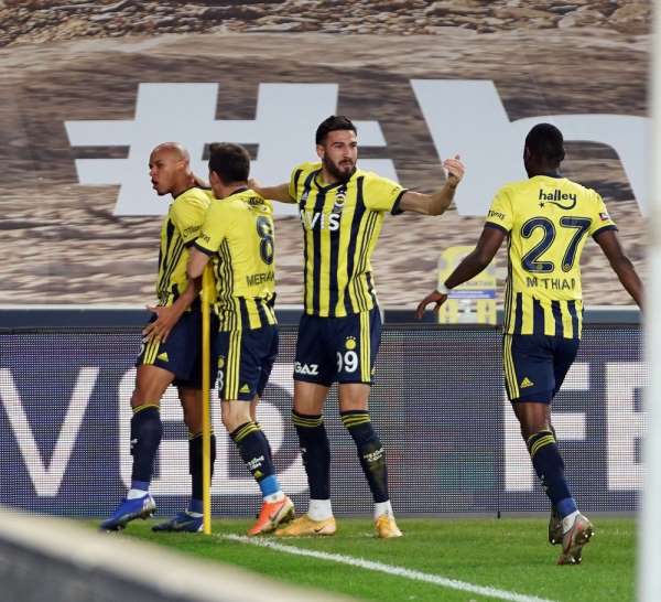 Fenerbahçe'de 2 gol savunmadan
