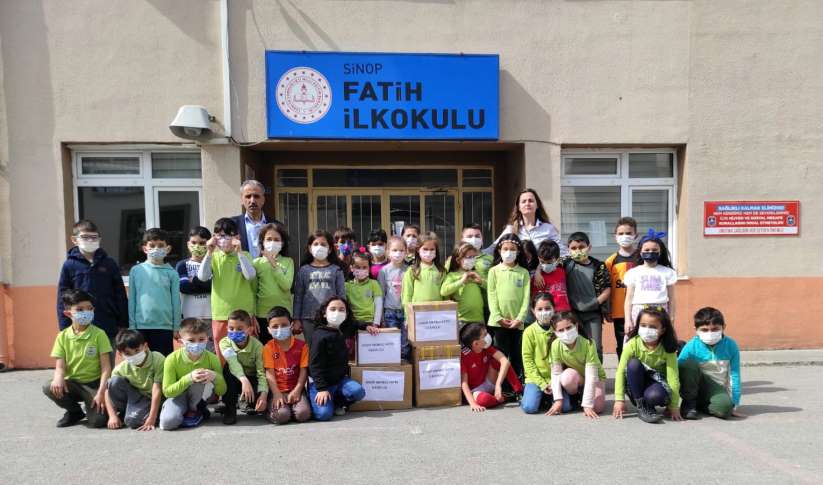 'Kitap Kumbaram' projesiyle köy okulları kütüphaneye kavuşuyor