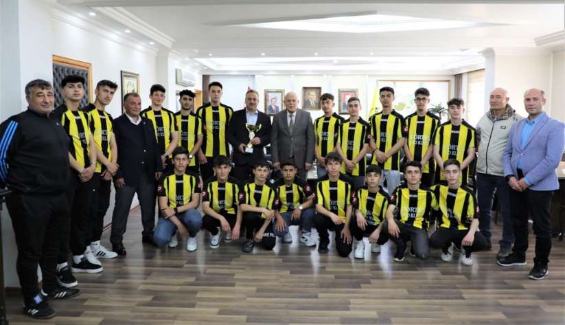 Bayburt Belediyespor'dan alt yapıda büyük başarı