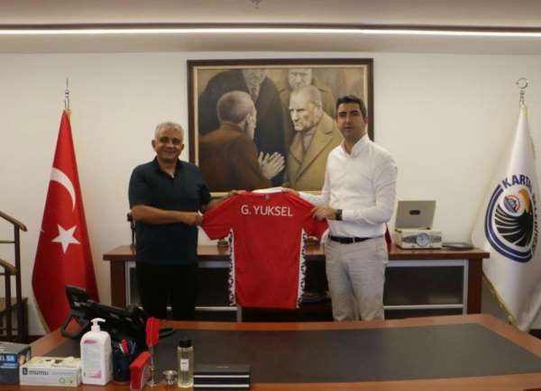 Moldova Milli Takım Teknik Direktörü Engin Fırat'tan, Başkan Gökhan Yüksel'e for