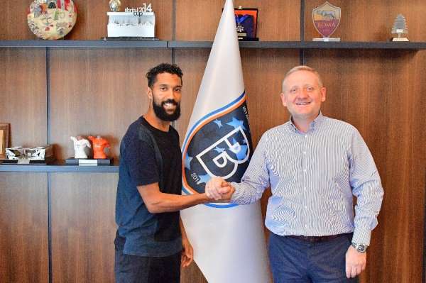 Başakşehir'de Clichy ile yollar ayrıldı