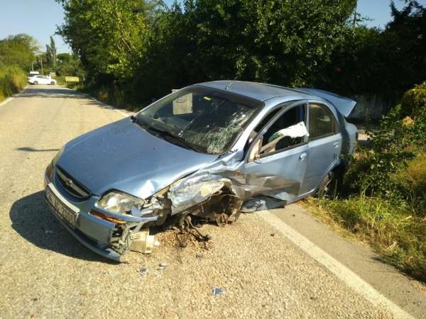 Erdek'te trafik kazası: 2 yaralı