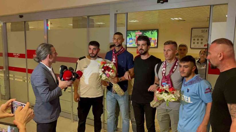 Trabzonspor'un yeni transferleri Orsic ve Fernandez'e coşkulu karşılama - Trabzon haber