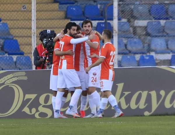 TFF 1. Lig: Adanaspor:1 - Bandırmaspor: 1 (İlk yarı sonucu) 
