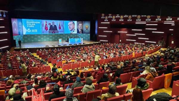 AK Parti Konya İl Kadın Kolları Başkanı Esra Doğan güven tazeledi 