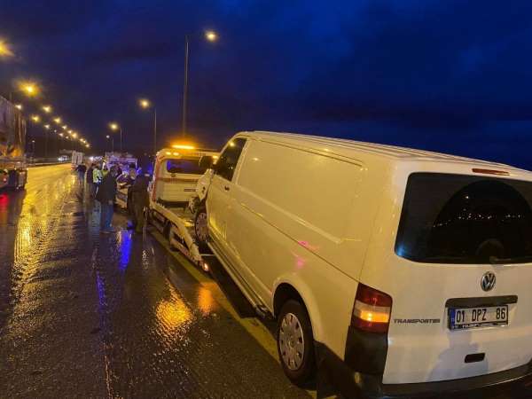 Osmaniye'de 9 aracın karıştığı zincirleme kazada 2 kişi yaralandı 