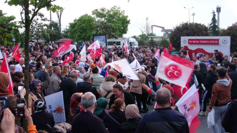 Giresun'da, "Giresun karşılamalı" seçim sevinci