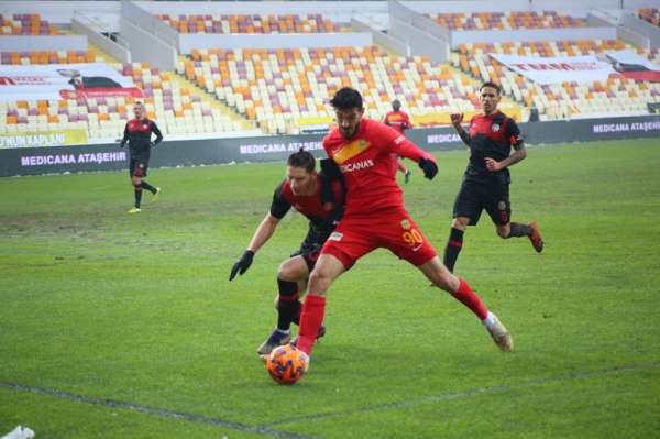Süper Lig: Yeni Malatyaspor: 0 - Fatih Karagümrük: 0 (İlk yarı) 