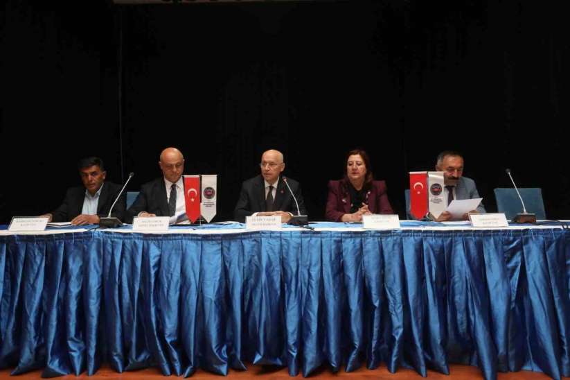 Nuri Tekin İç Anadolu Belediyeler Birliği'ne yeniden seçildi