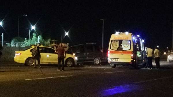 Diyarbakır'da trafik kazası: 5 yaralı