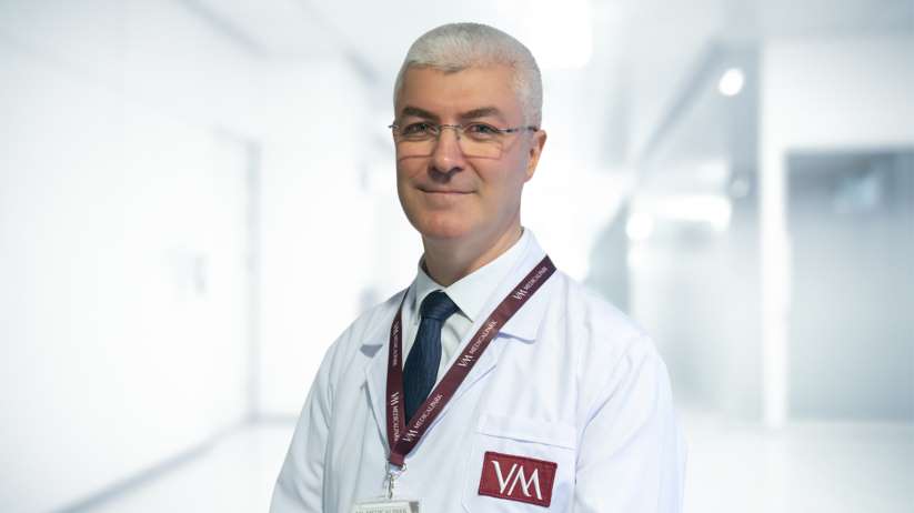 Multipl Sklerozun (MS), dünyada yaklaşık 3 milyon kişiyi etkileyen ciddi bir nörolojik hastalık olduğunu belirten Nöroloji Uzmanı Doç. Dr. Yakup Türk