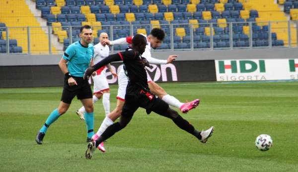 Süper Lig: Gençlerbirliği: 0 - FT Antalyaspor: 0 (İlk yarı) 