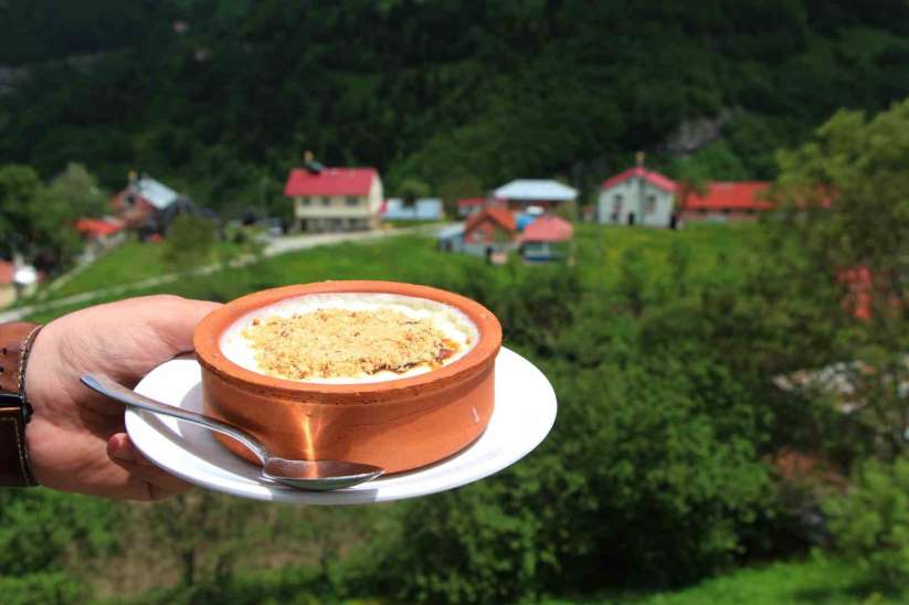 Trabzon'dan dünyaya açılan lezzet: Hamsiköy sütlacı