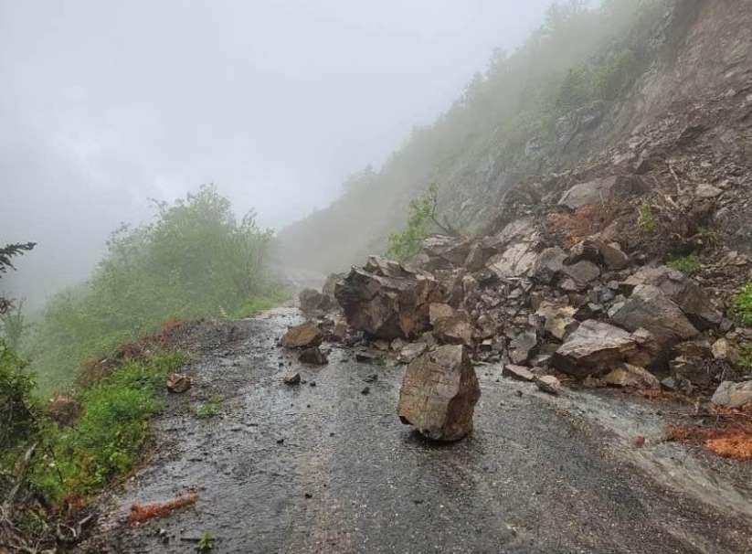 Kastamonu'da sel sebebiyle yolu kapanan köy sayısı 17'ye düştü